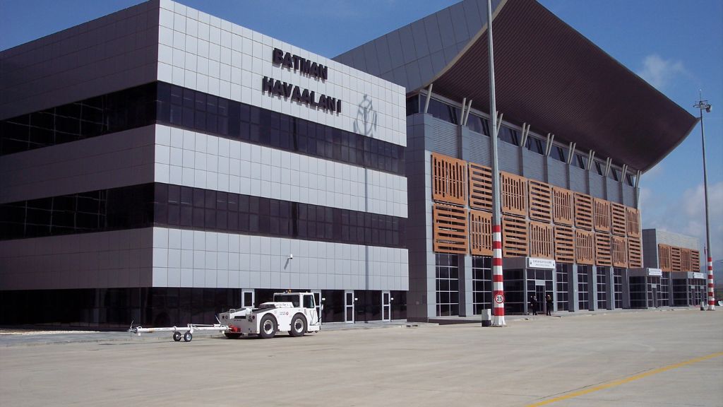 Turkish Airlines Batman Airport – BAL Terminal
