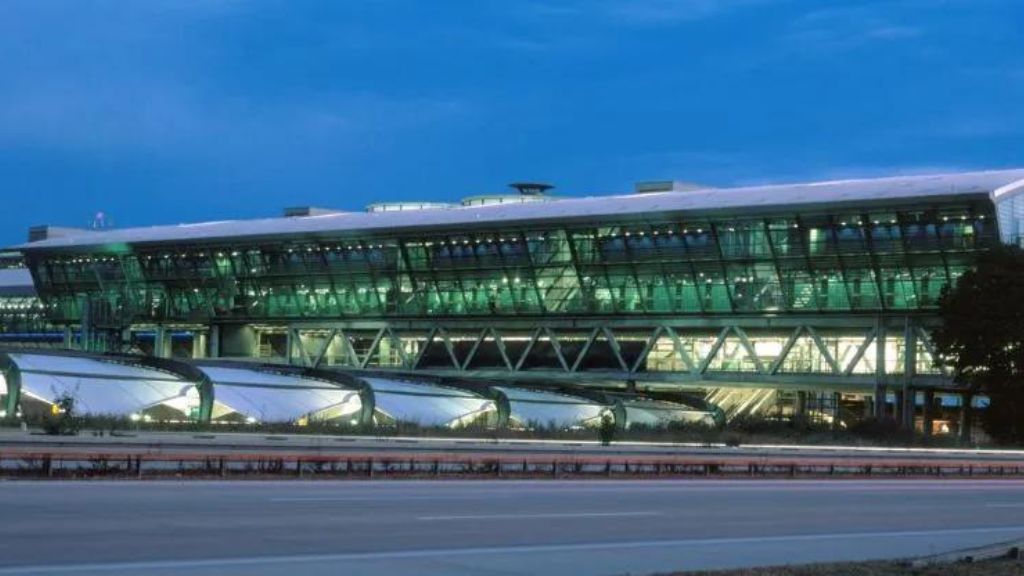 Turkish Airlines Leipzig/Halle International Airport – LEJ Terminal