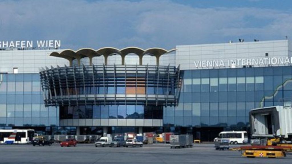 Turkish Airlines Vienna International Airport –  VIE Terminal