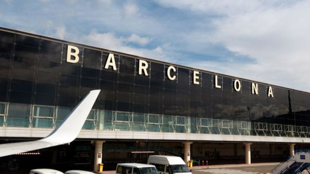 Vueling Airlines Josep Tarradellas Barcelona El Prat Airport – BCN Terminal