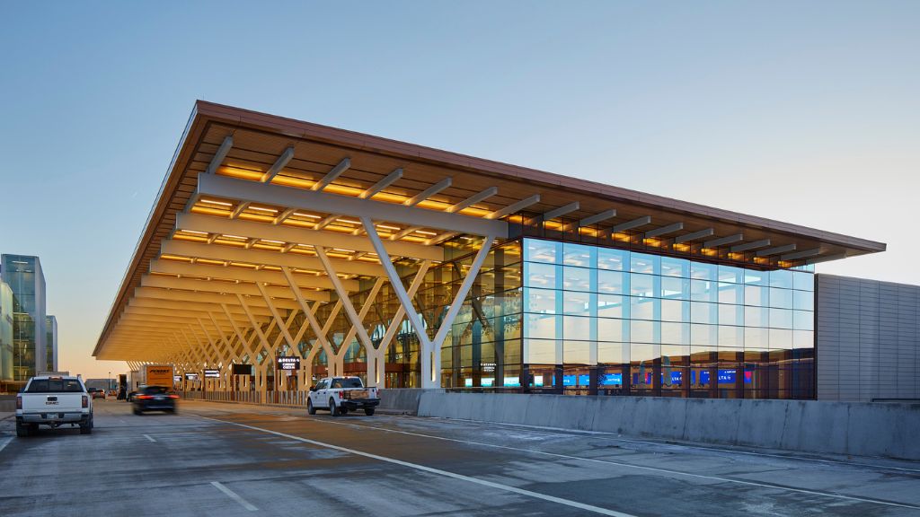 Spirit Airlines Kansas City International Airport – MCI Terminal