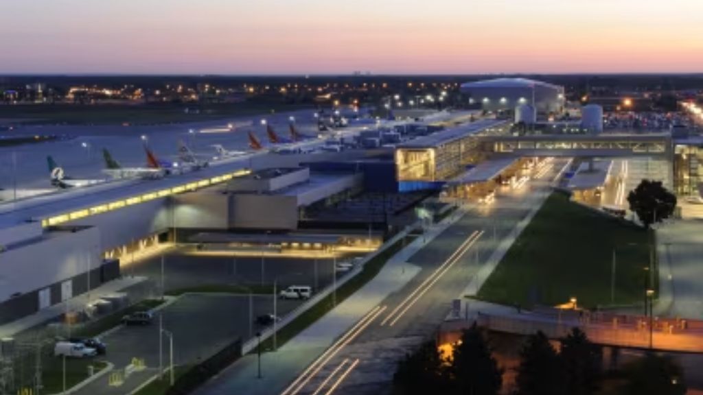 Frontier Airlines Detroit Metropolitan Wayne County Airport – DTW Terminal
